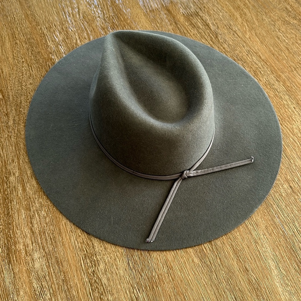 Brixton wide brim hat